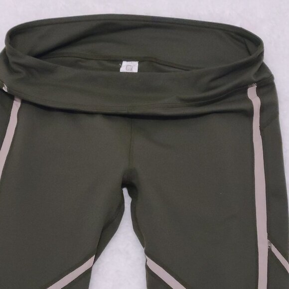 Fabletics Green/Pink Large Capris Yoga Pants - Picture 2 of 7